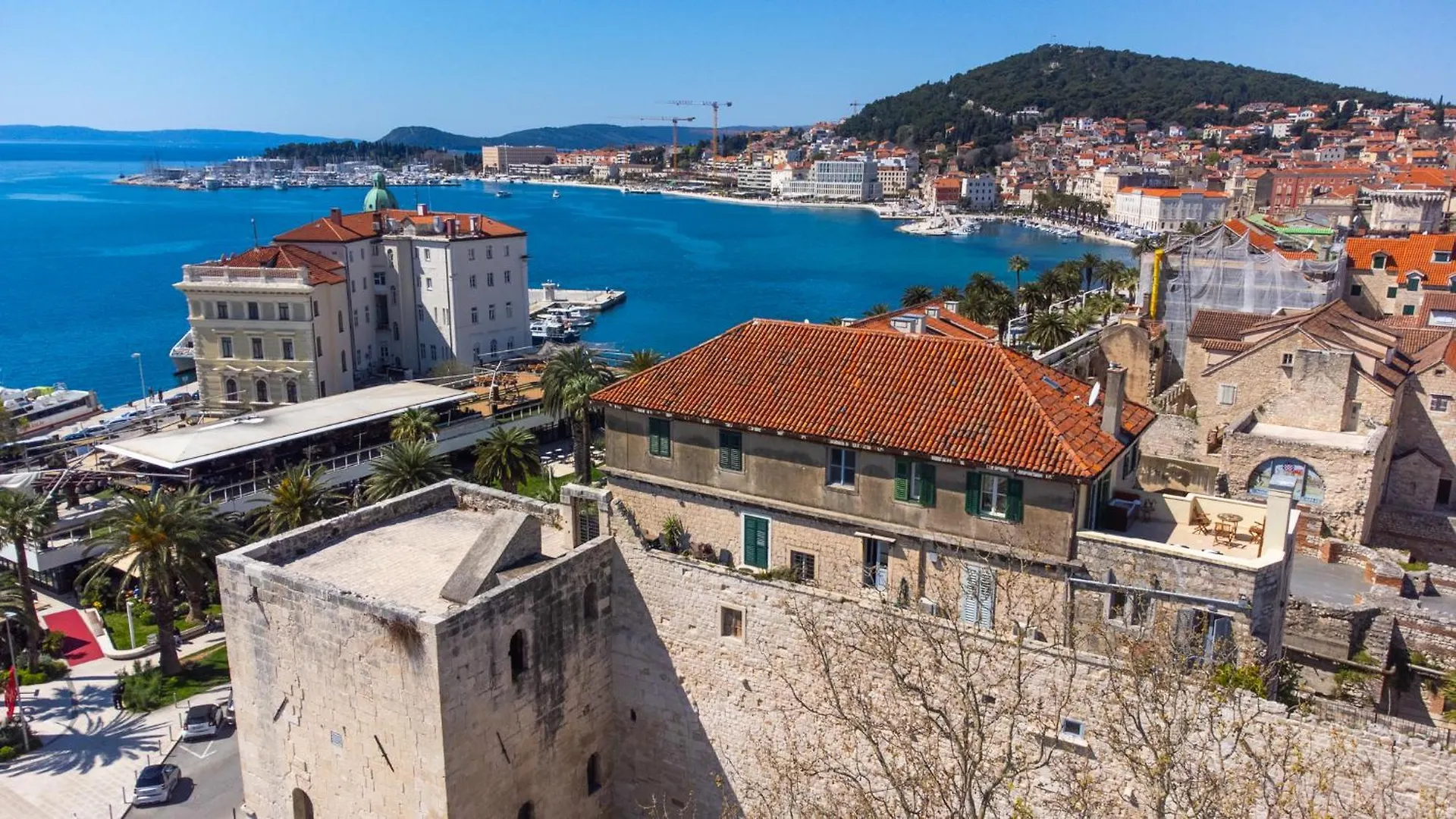 Sunny Studios In Diocletian Tower 0*, Split Croatia