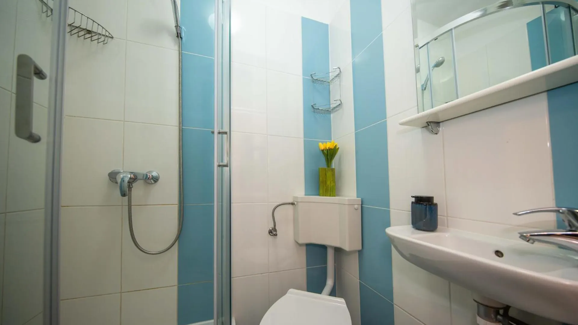 Sunny Studios In Diocletian Tower Apartment