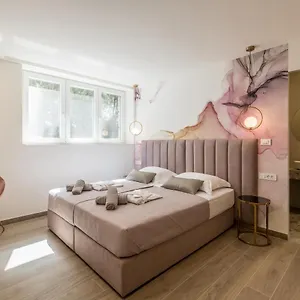 Konukevi Diamond Luxury, Split