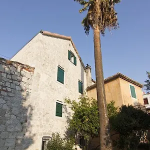 Baguc krevet i doručak