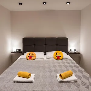 Appartement Martinis, Split